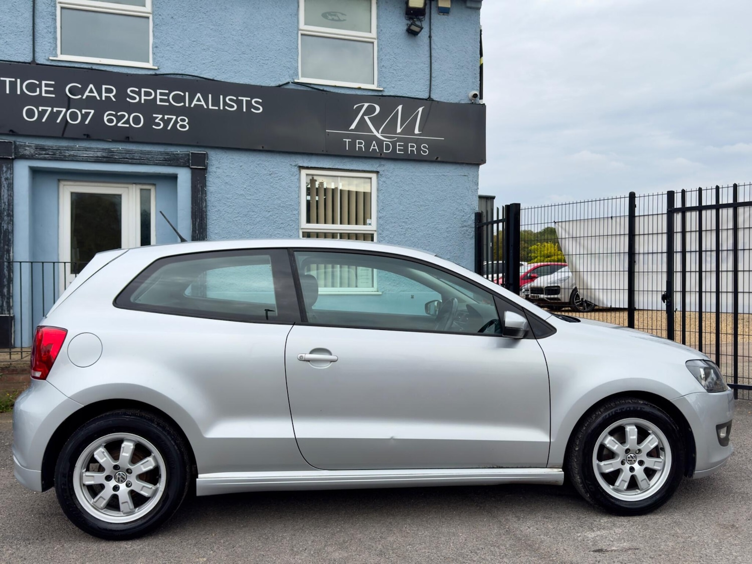 Used Volkswagen Polo 2011 for sale - 76020657: Photo 8
