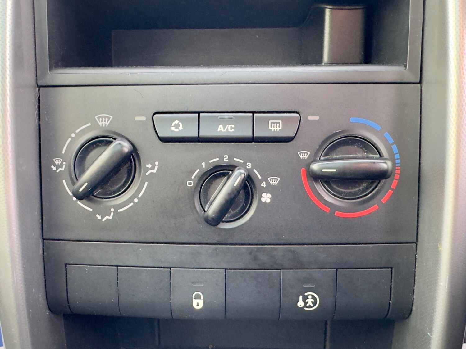 Used Peugeot 207 2008 for sale - 77460540: Photo 25