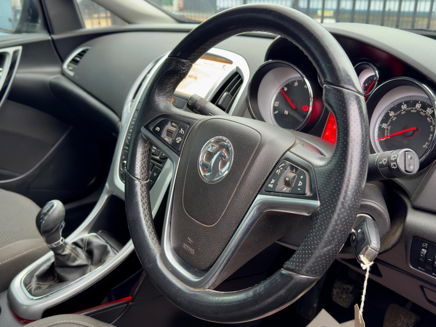 Used Vauxhall Astra 2013 for sale - 77460514: Photo 23