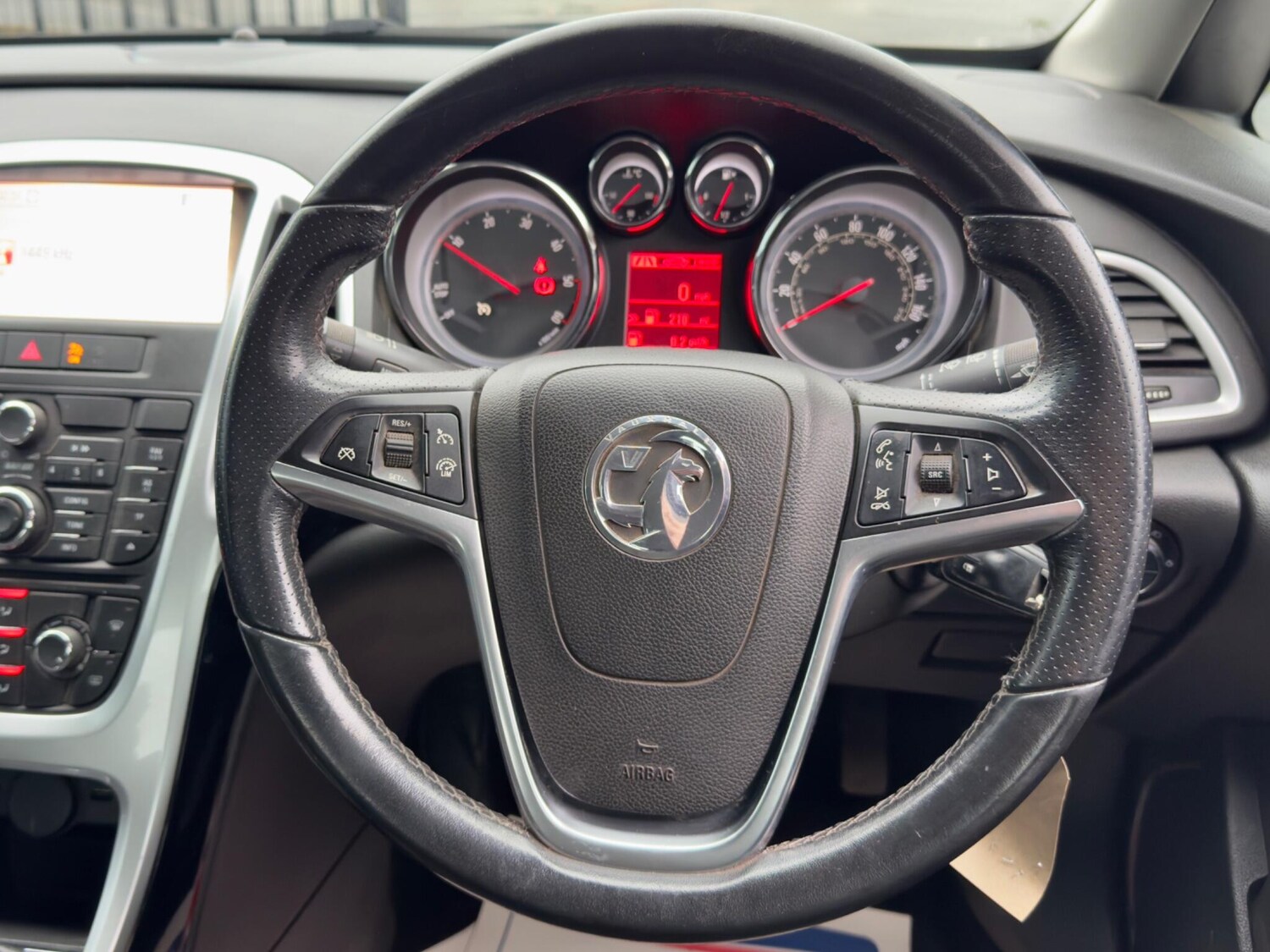 Used Vauxhall Astra 2013 for sale - 77460514: Photo 25