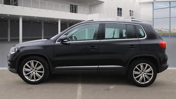 Used Volkswagen Tiguan 2012 for sale - 76251247: Photo 3