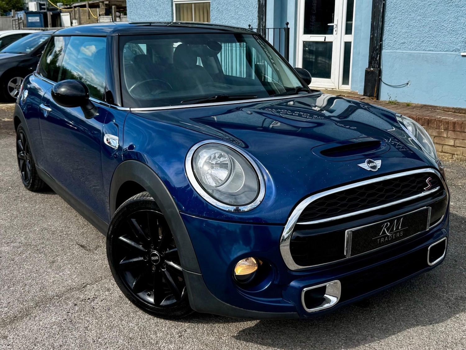 Used MINI Hatch 2015 for sale - 77460518: Photo 2
