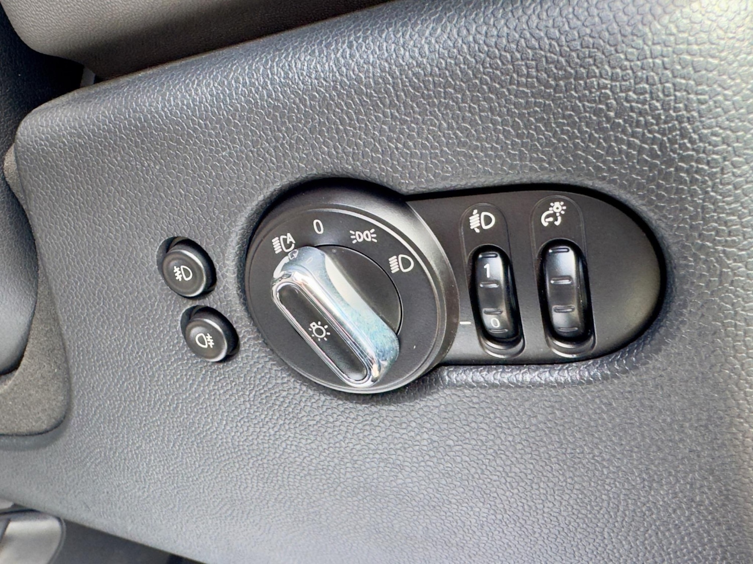 Used MINI Hatch 2015 for sale - 77460518: Photo 29