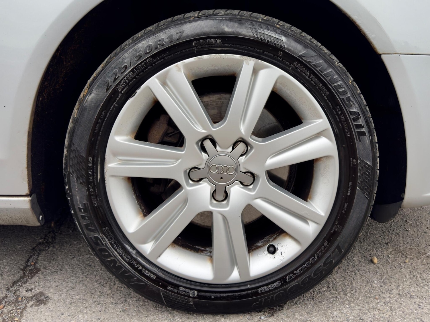 Used Audi A4 2010 for sale - 76997290: Photo 13