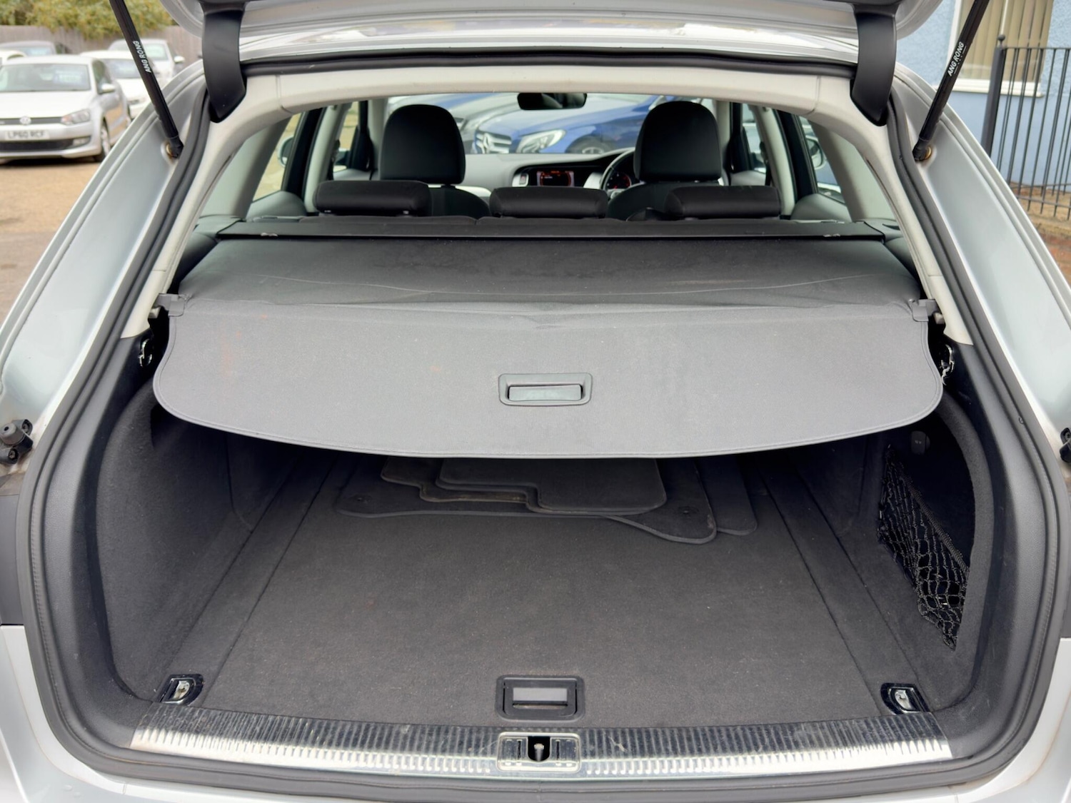 Used Audi A4 2010 for sale - 76997290: Photo 51