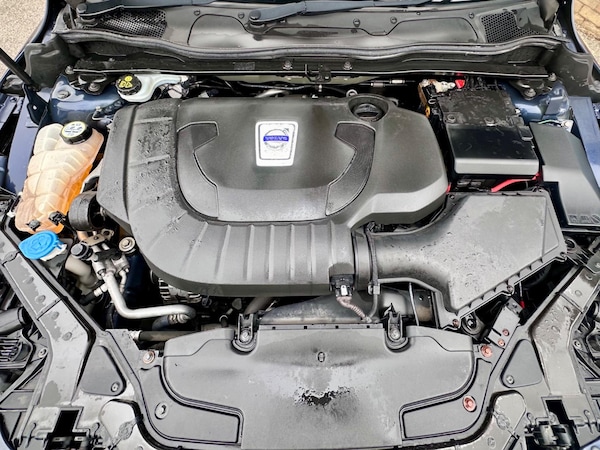 Used Volvo V40 Cross Country 2014 for sale - 73235701: Photo 17