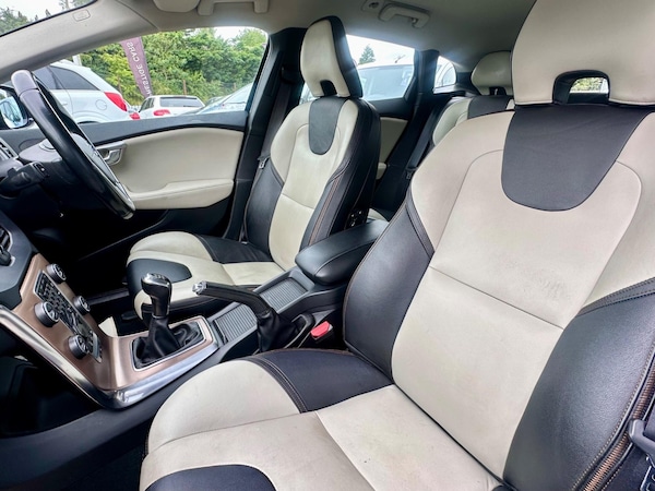 Used Volvo V40 Cross Country 2014 for sale - 73235701: Photo 20