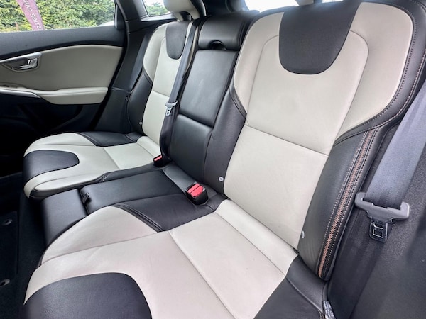 Used Volvo V40 Cross Country 2014 for sale - 73235701: Photo 22