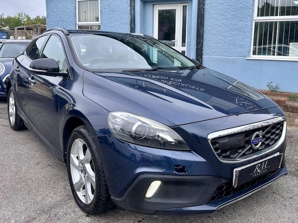 Used Volvo V40 Cross Country 2014 for sale - 73235701: Photo 4