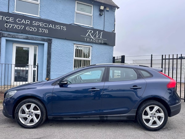 Used Volvo V40 Cross Country 2014 for sale - 73235701: Photo 9