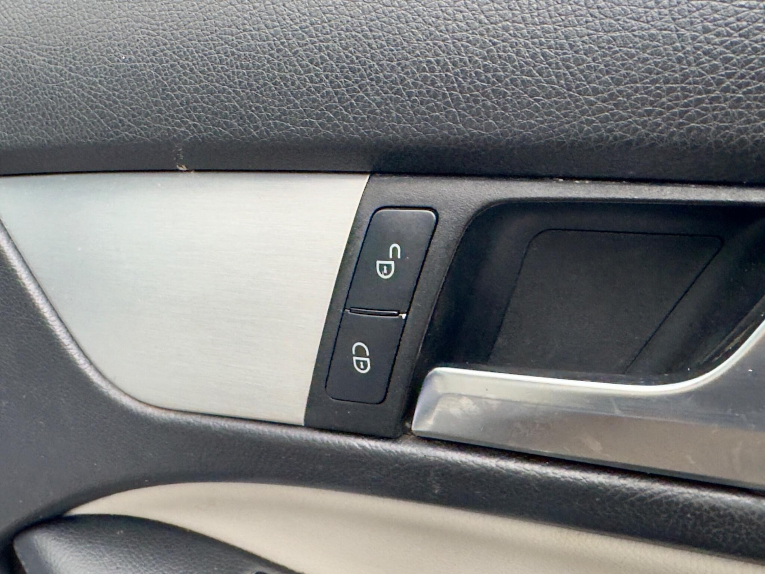 Used Mercedes-Benz C Class 2012 for sale - 77292043: Photo 24