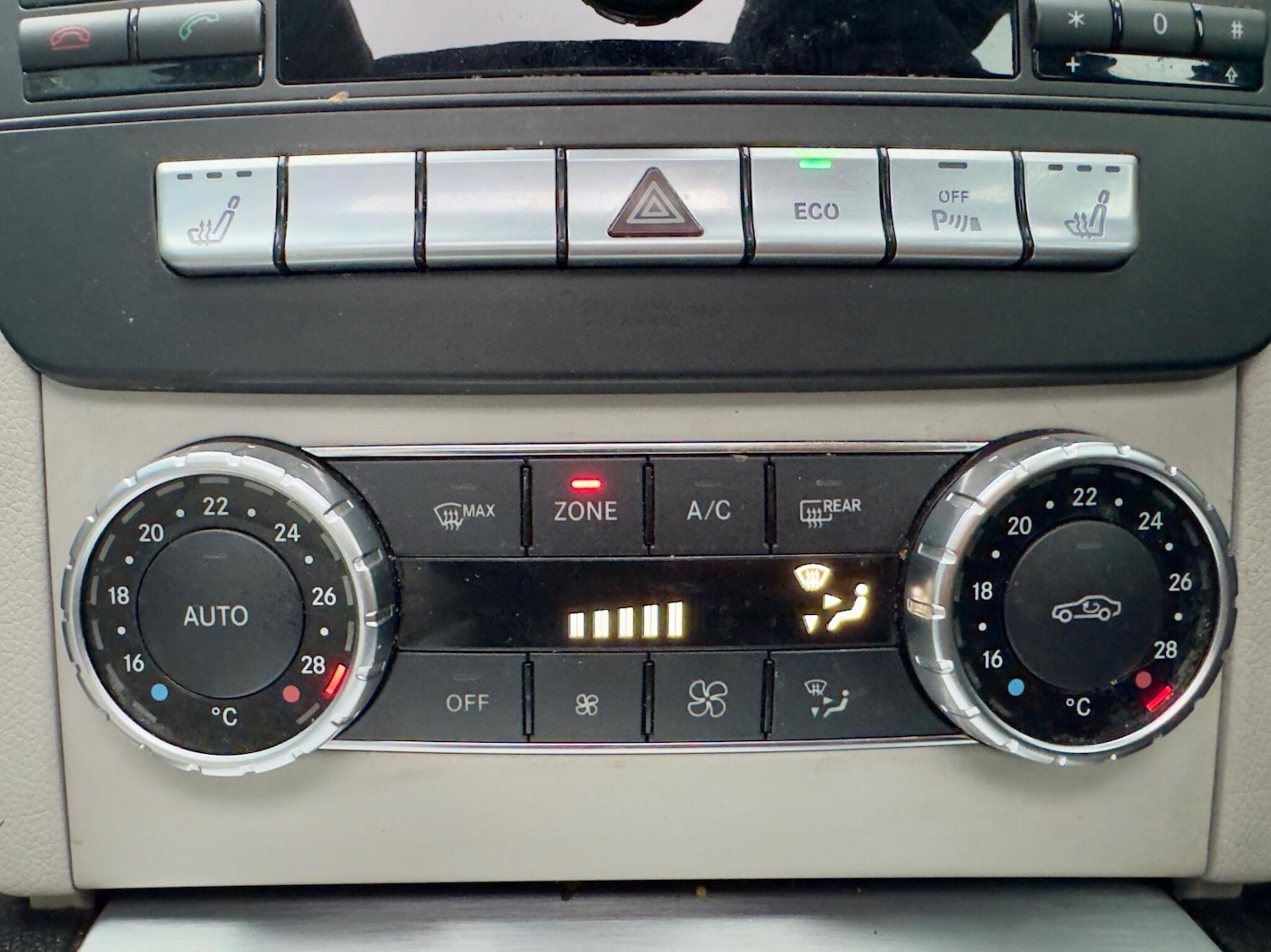 Used Mercedes-Benz C Class 2012 for sale - 77292043: Photo 37