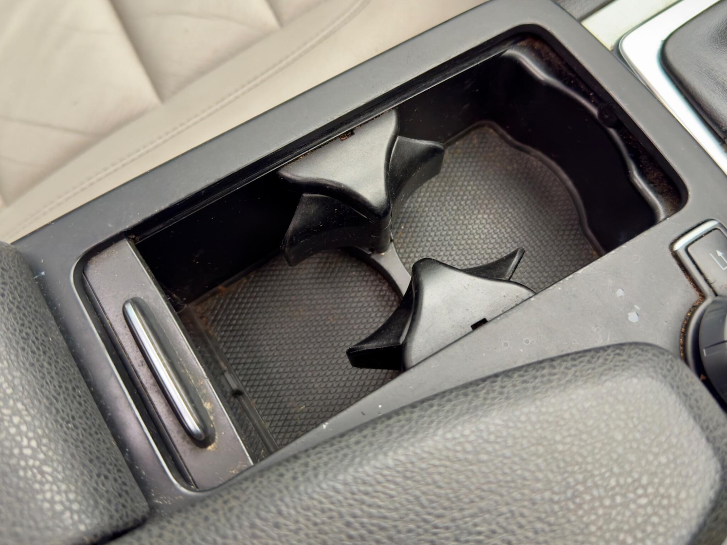 Used Mercedes-Benz C Class 2012 for sale - 77292043: Photo 43