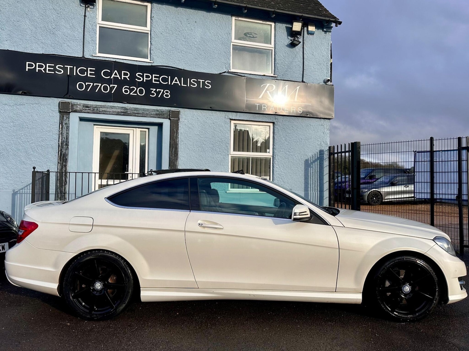 Used Mercedes-Benz C Class 2014 for sale - 77460527: Photo 11