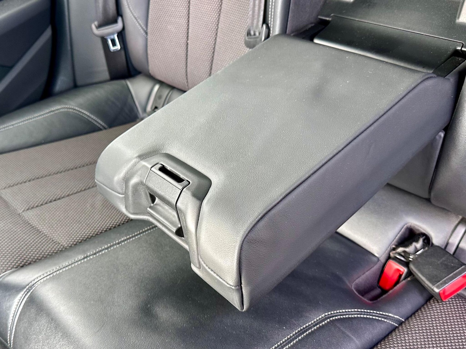 Used Audi A4 2017 for sale - 76988950: Photo 23