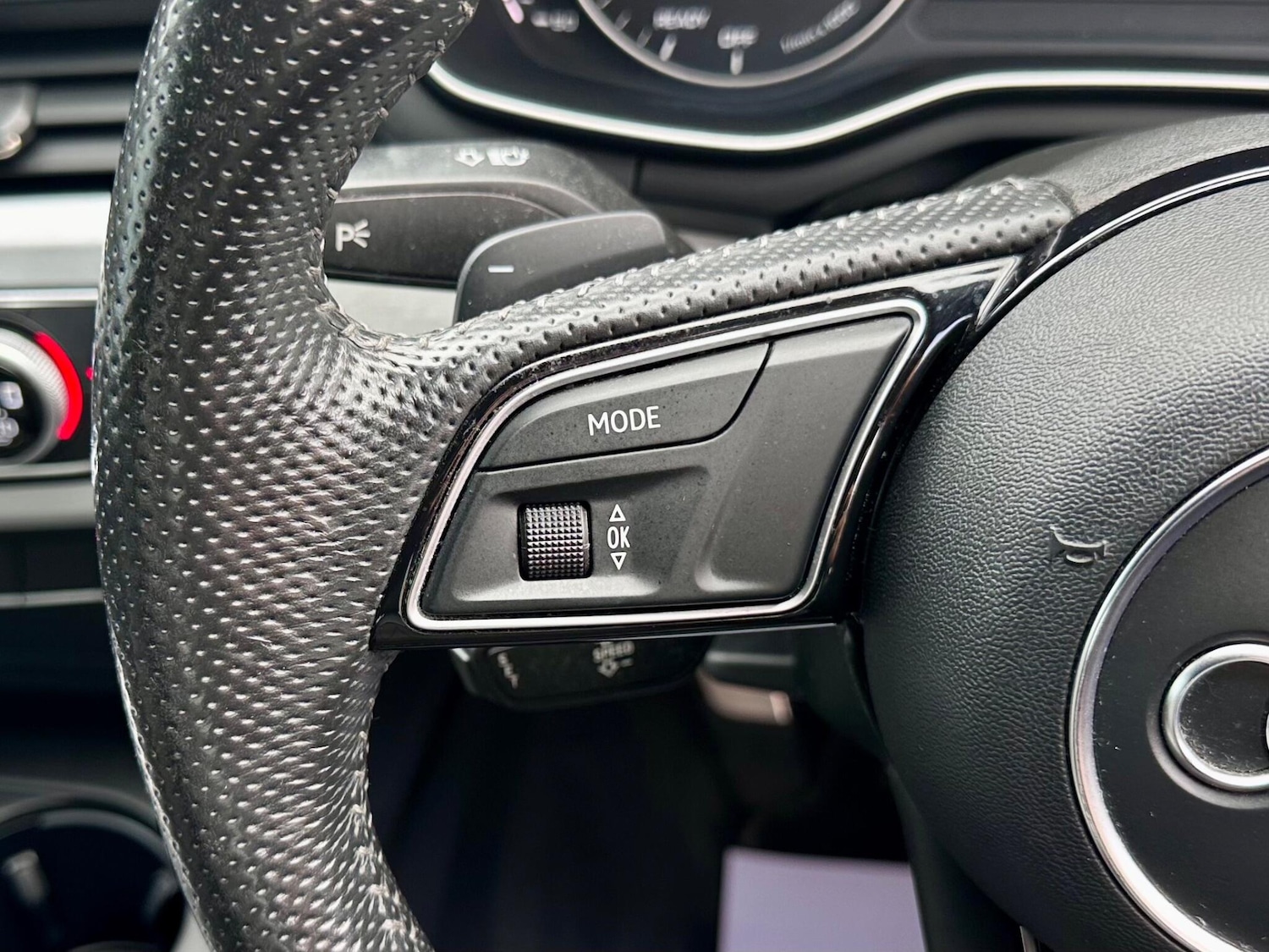 Used Audi A4 2017 for sale - 76988950: Photo 31