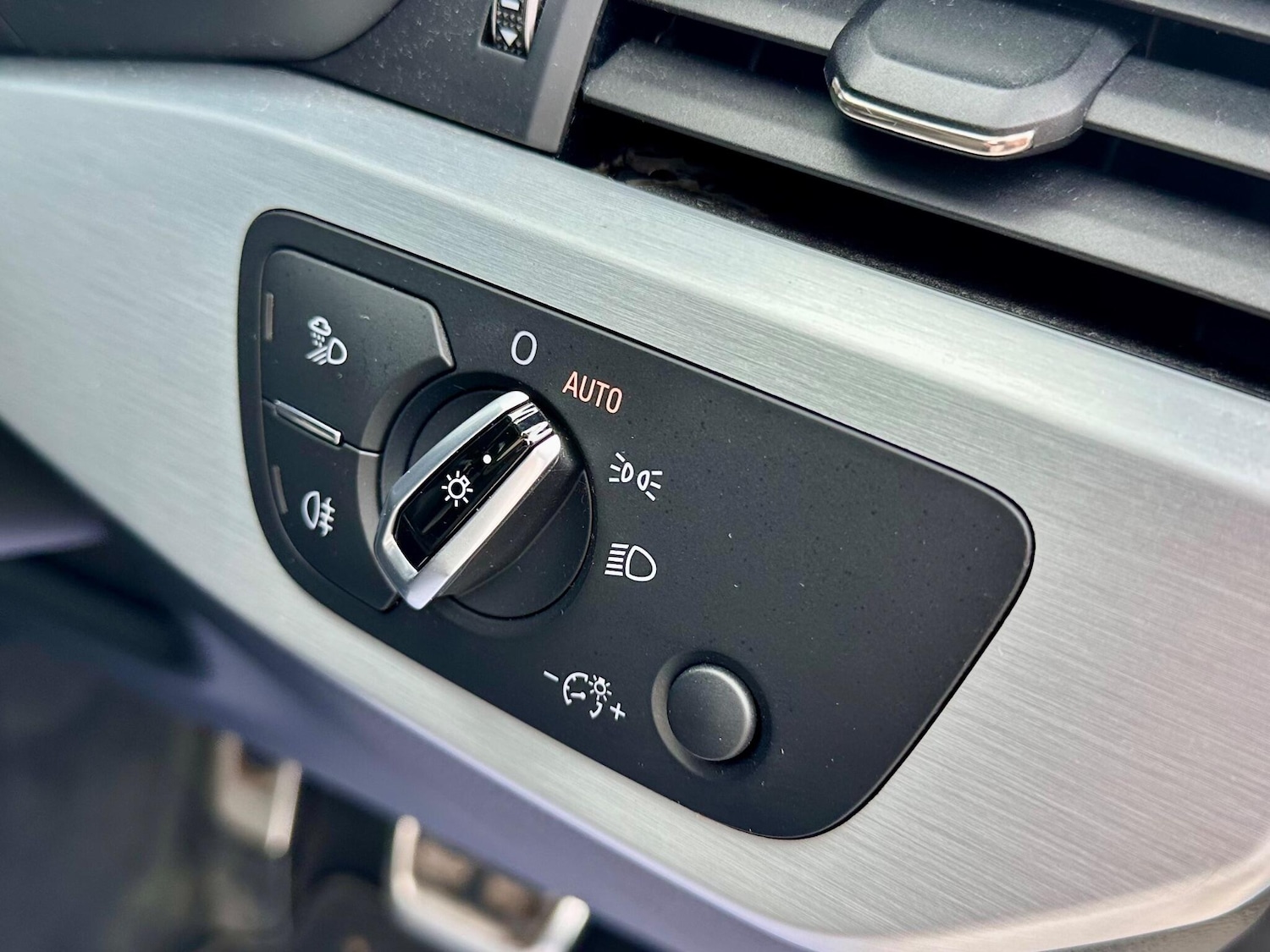 Used Audi A4 2017 for sale - 76988950: Photo 35