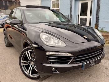Used Porsche Cayenne 2012 for sale - 77671015: Photo