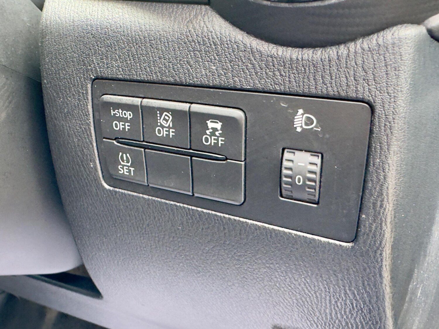 Used Mazda Mazda2 2018 for sale - 77460508: Photo 24