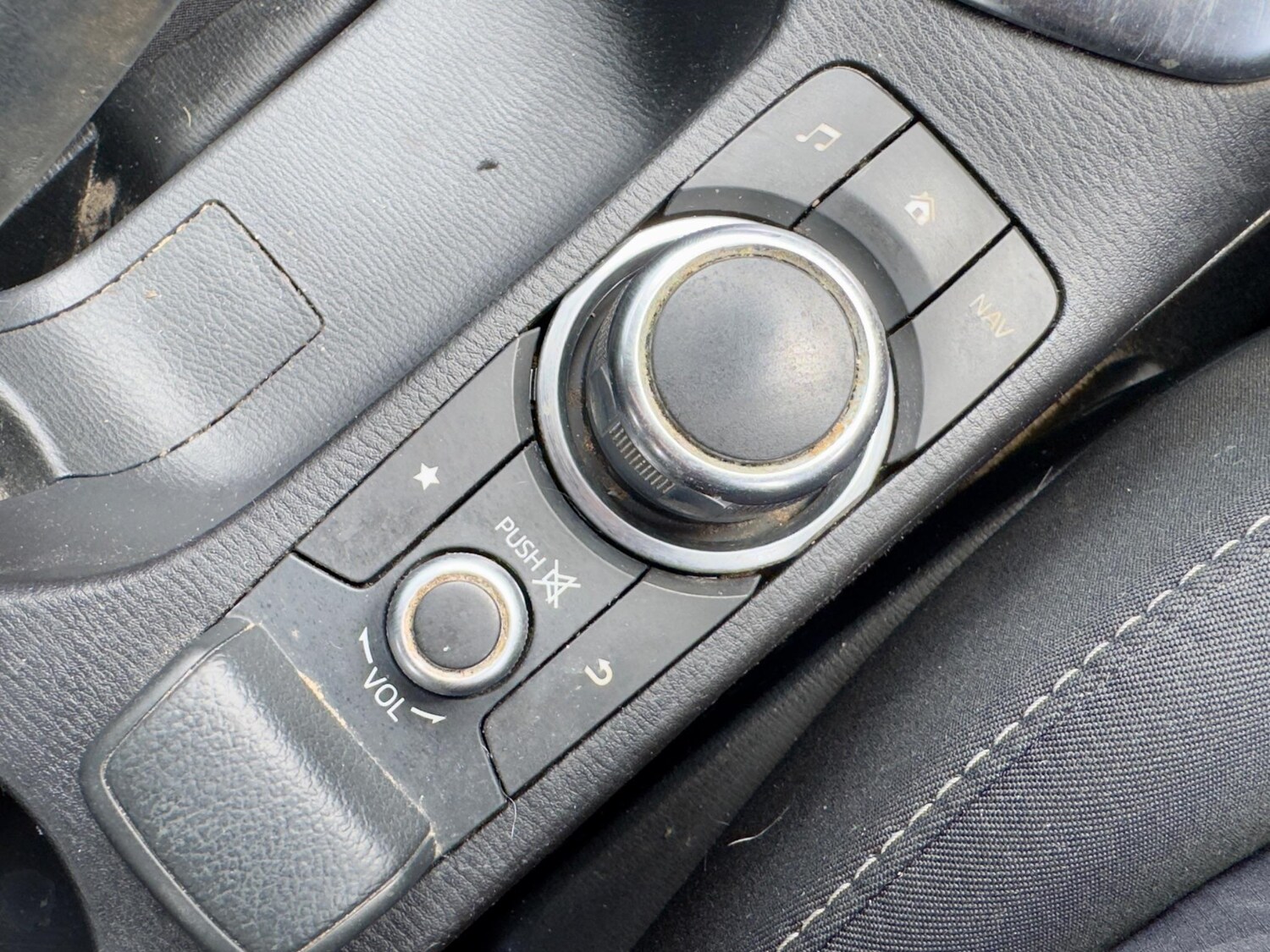 Used Mazda Mazda2 2018 for sale - 77460508: Photo 40