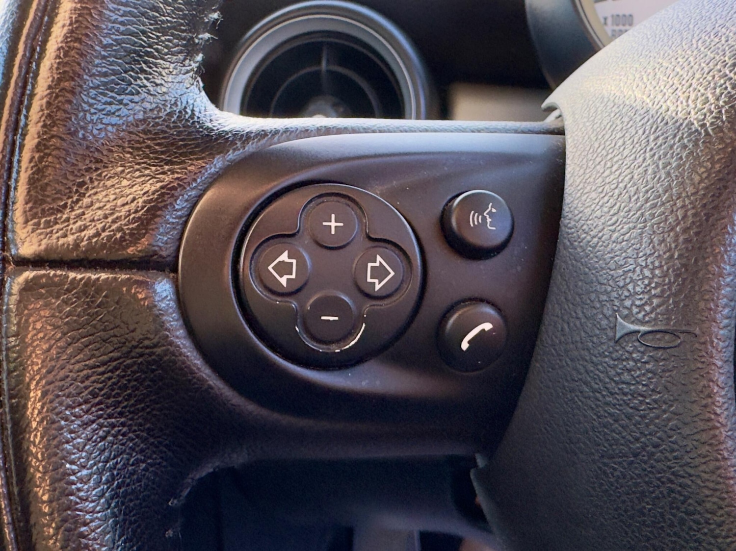 Used MINI Hatch 2011 for sale - 76886409: Photo 20