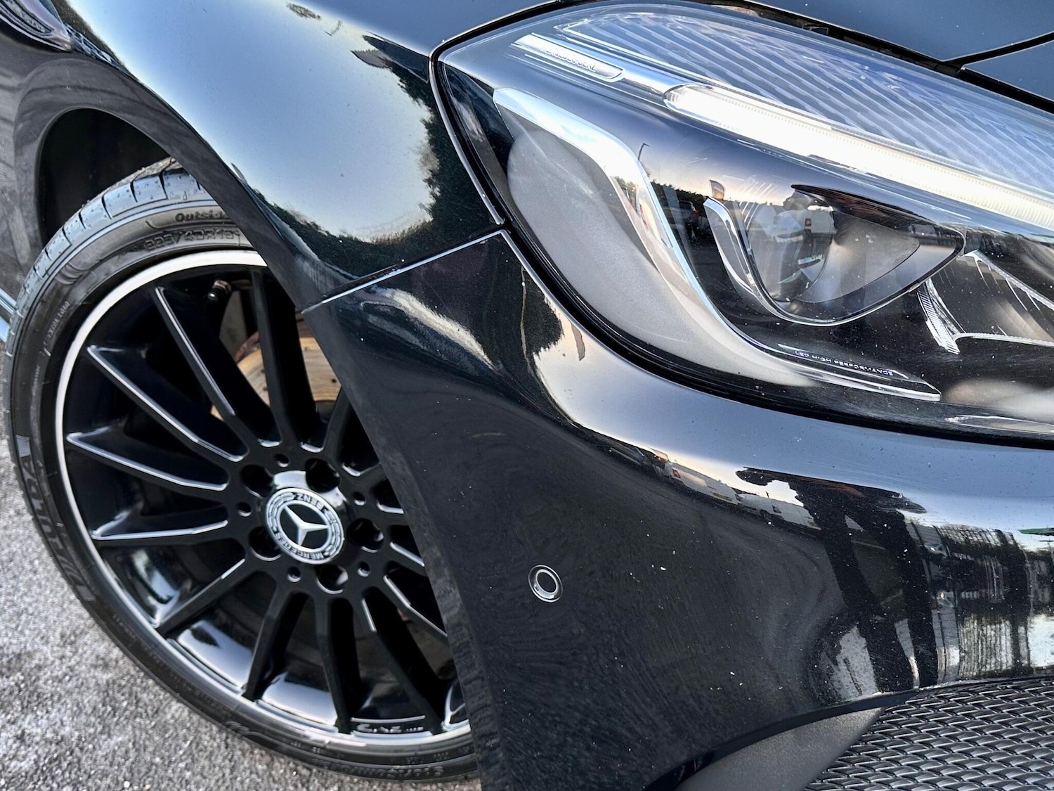 Used Mercedes-Benz A-Class 2017 for sale - 76781782: Photo 4