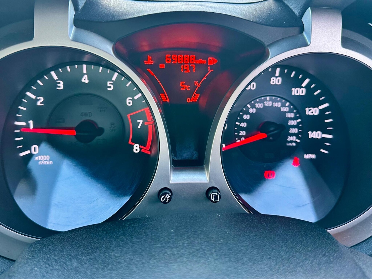 Used Nissan Juke 2014 for sale - 76700838: Photo 24