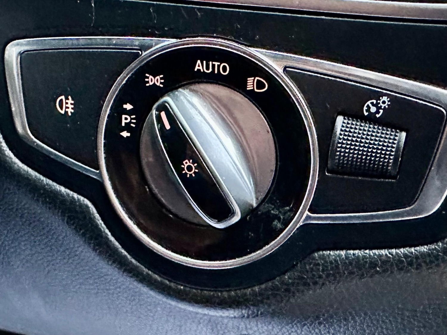 Used Mercedes-Benz C Class 2016 for sale - 76499433: Photo 33