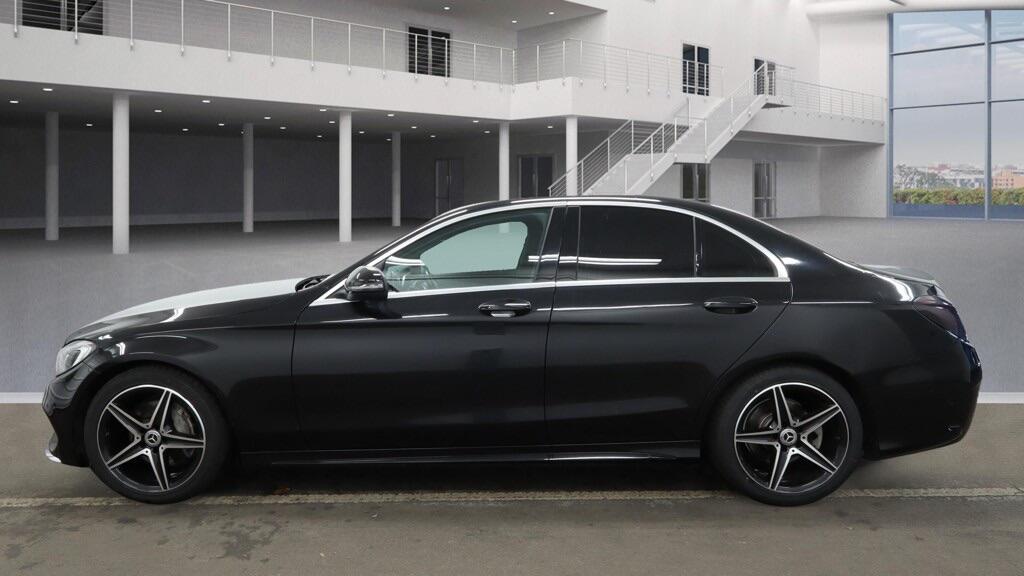 Used Mercedes-Benz C Class 2016 for sale - 76499433: Photo 4