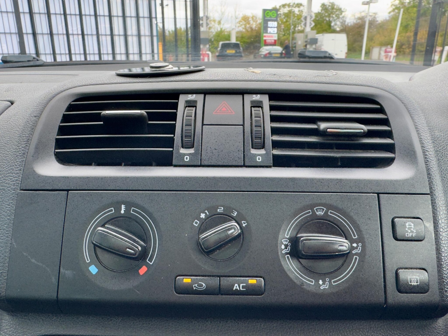 Used Skoda Roomster 2012 for sale - 76336272: Photo 24