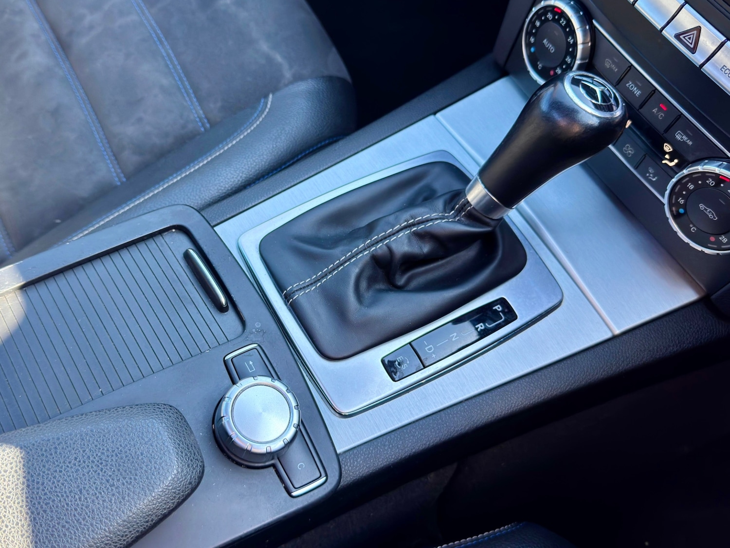 Used Mercedes-Benz C Class 2014 for sale - 77959838: Photo 16