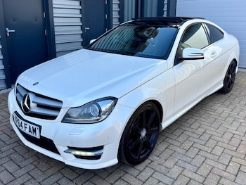 Used Mercedes-Benz C Class 2014 for sale - 77959838: Photo
