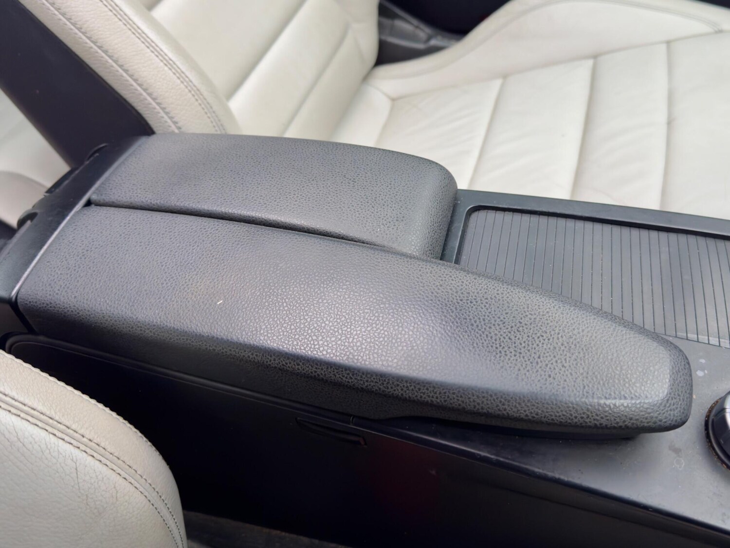 Used Mercedes-Benz C Class 2012 for sale - 77460516: Photo 44