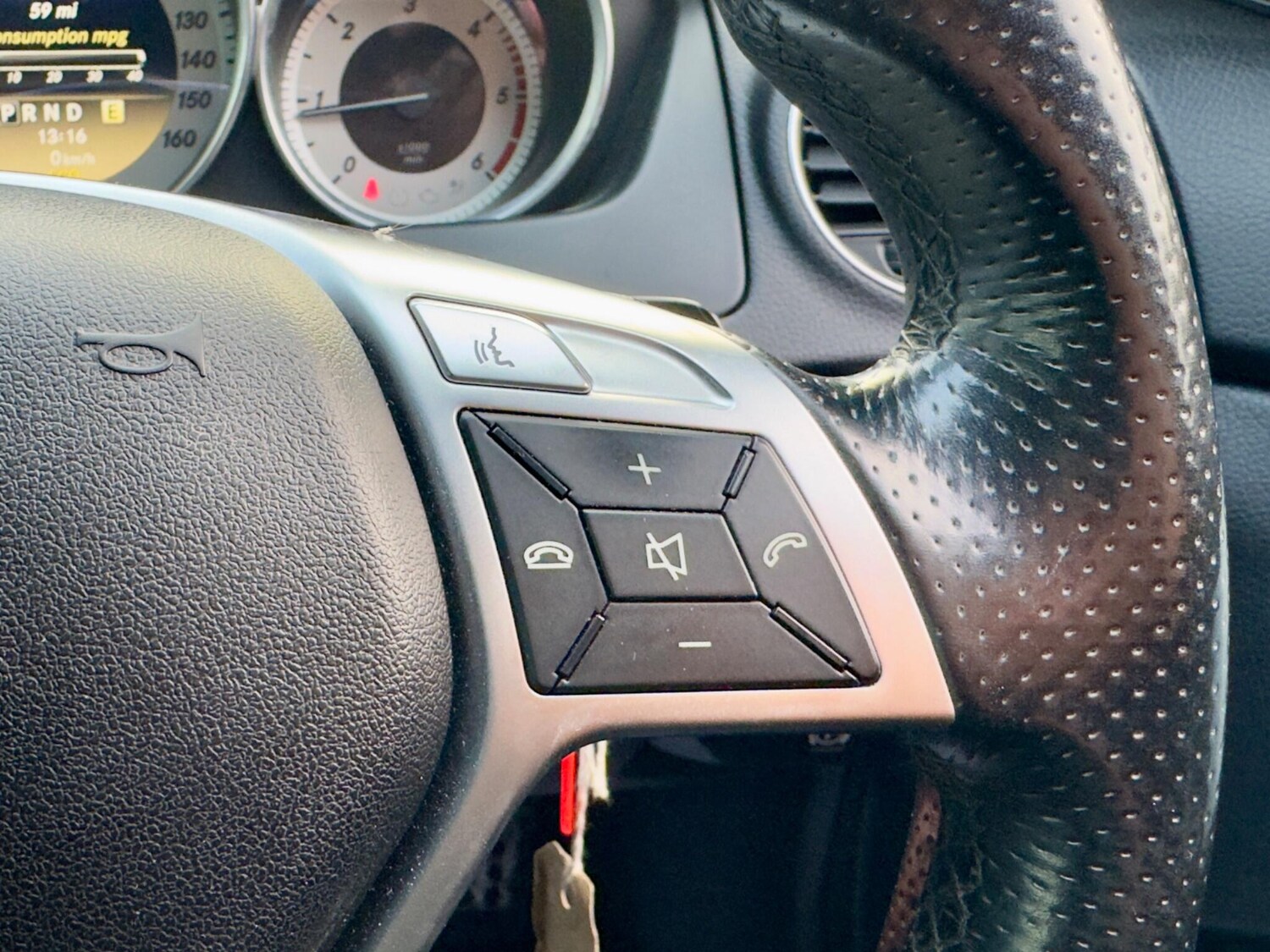 Used Mercedes-Benz C Class 2012 for sale - 77460537: Photo 34