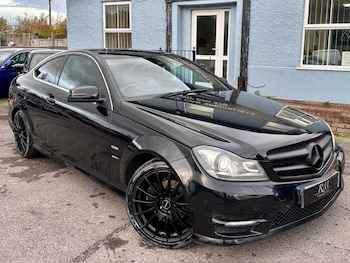 Used Mercedes-Benz C Class 2011 for sale - 76433285: Photo