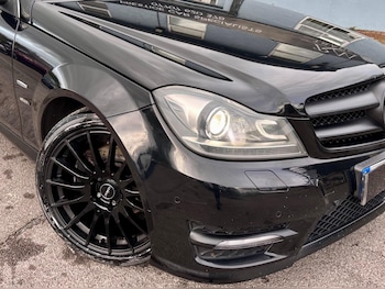 Used Mercedes-Benz C Class 2011 for sale - 76433285: Photo
