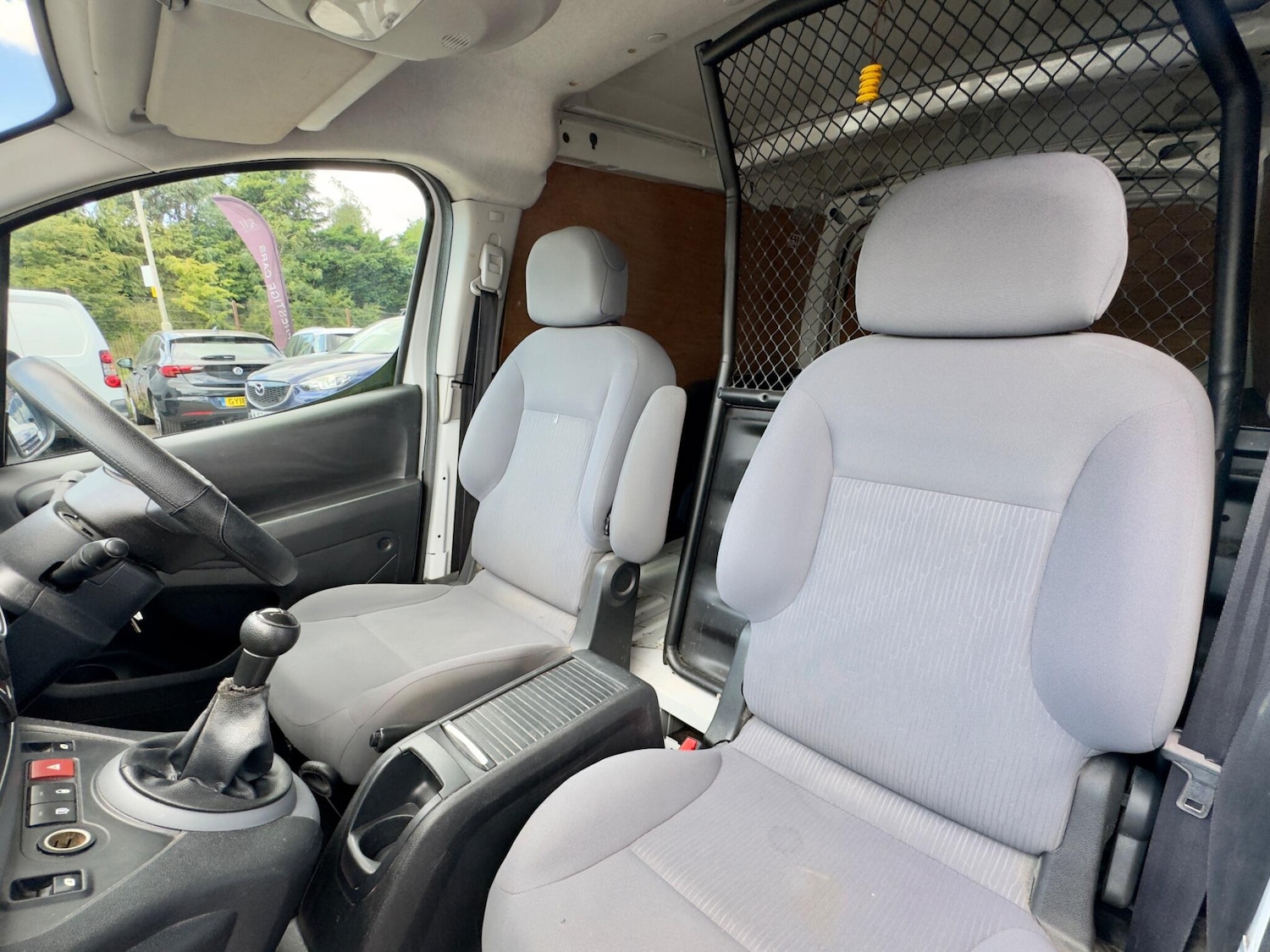 Used Peugeot Partner 2013 for sale - 77460529: Photo 15