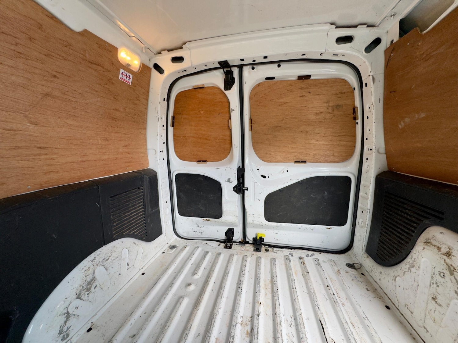 Used Peugeot Partner 2013 for sale - 77460529: Photo 17