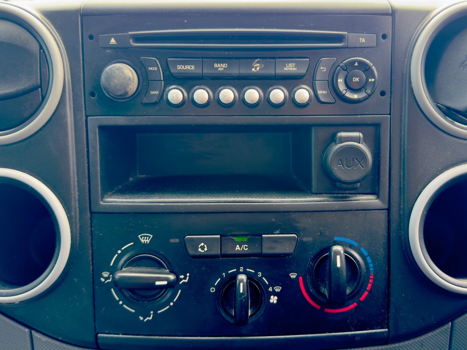 Used Peugeot Partner 2013 for sale - 77460529: Photo 25