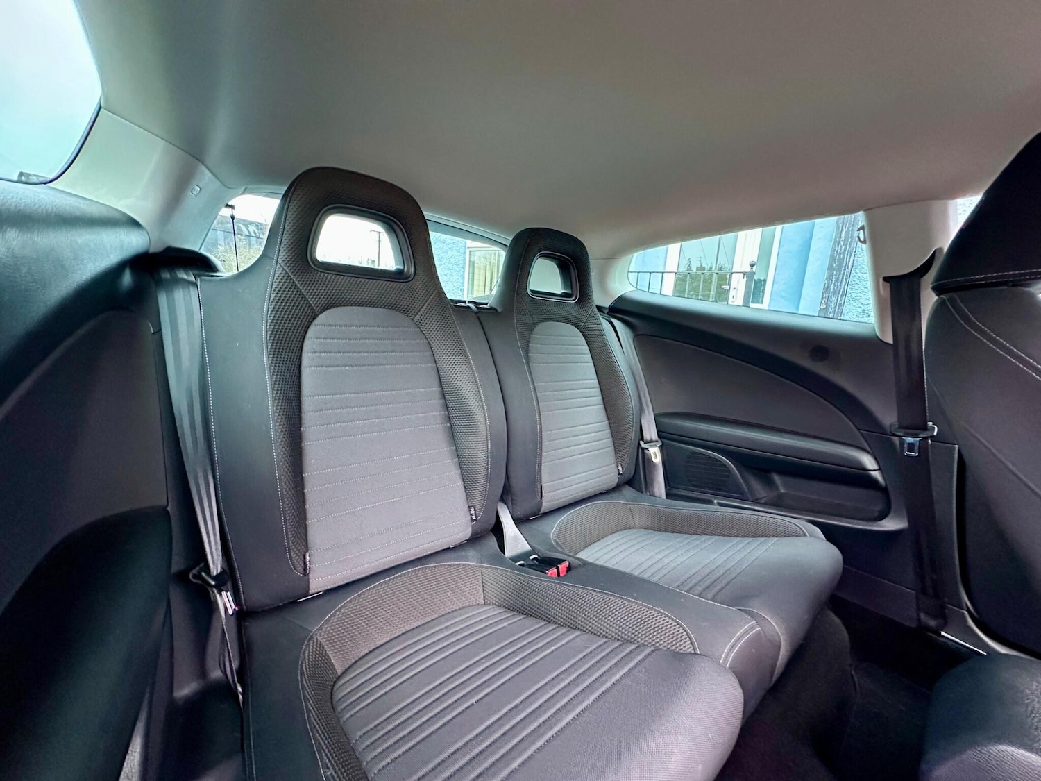 Used Volkswagen Scirocco 2011 for sale - 77400467: Photo 22