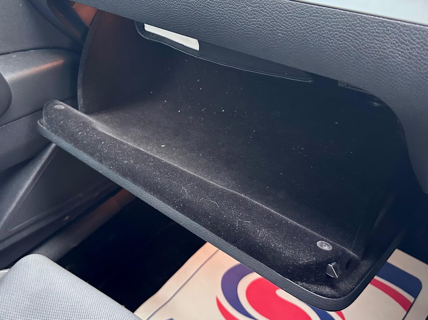 Used Volkswagen Scirocco 2011 for sale - 77400467: Photo 37