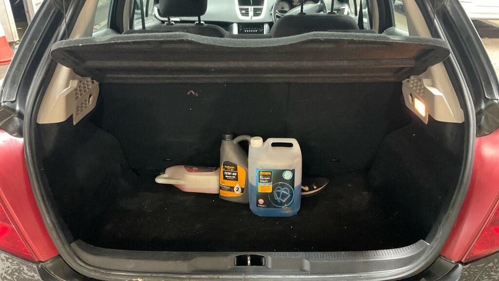 Used Peugeot 207 2011 for sale - 77460521: Photo 12