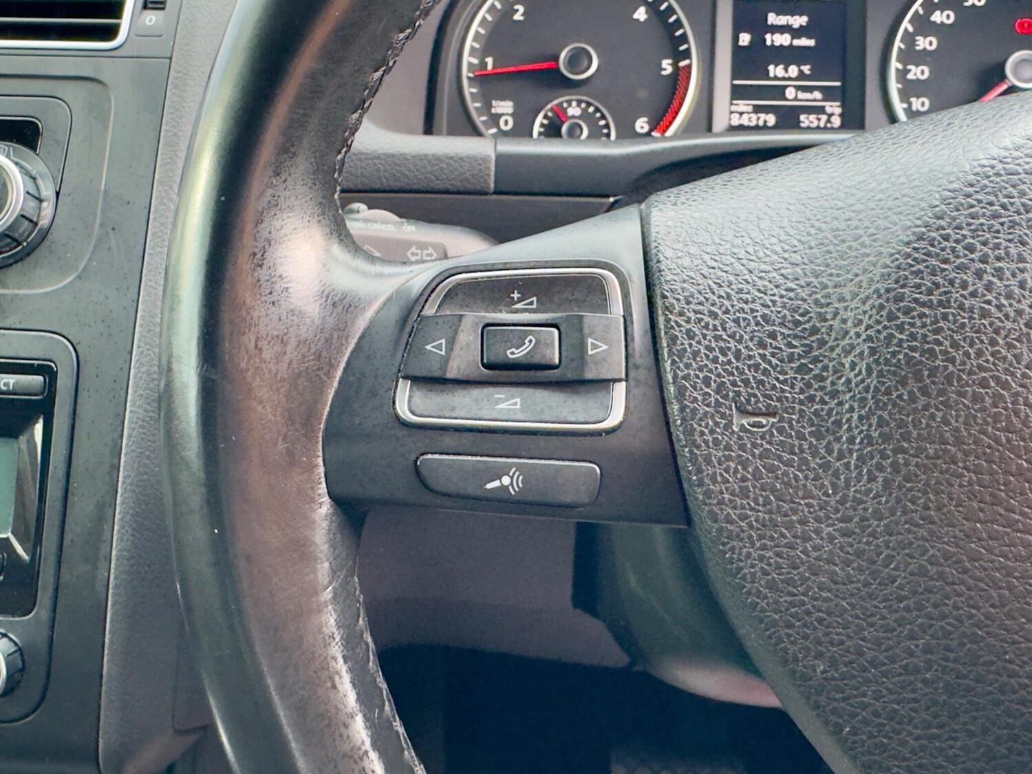 Used Volkswagen Touran 2010 for sale - 77460517: Photo 33