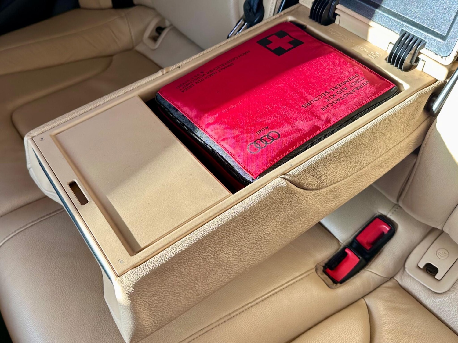 Used Audi A4 2013 for sale - 77460541: Photo 22