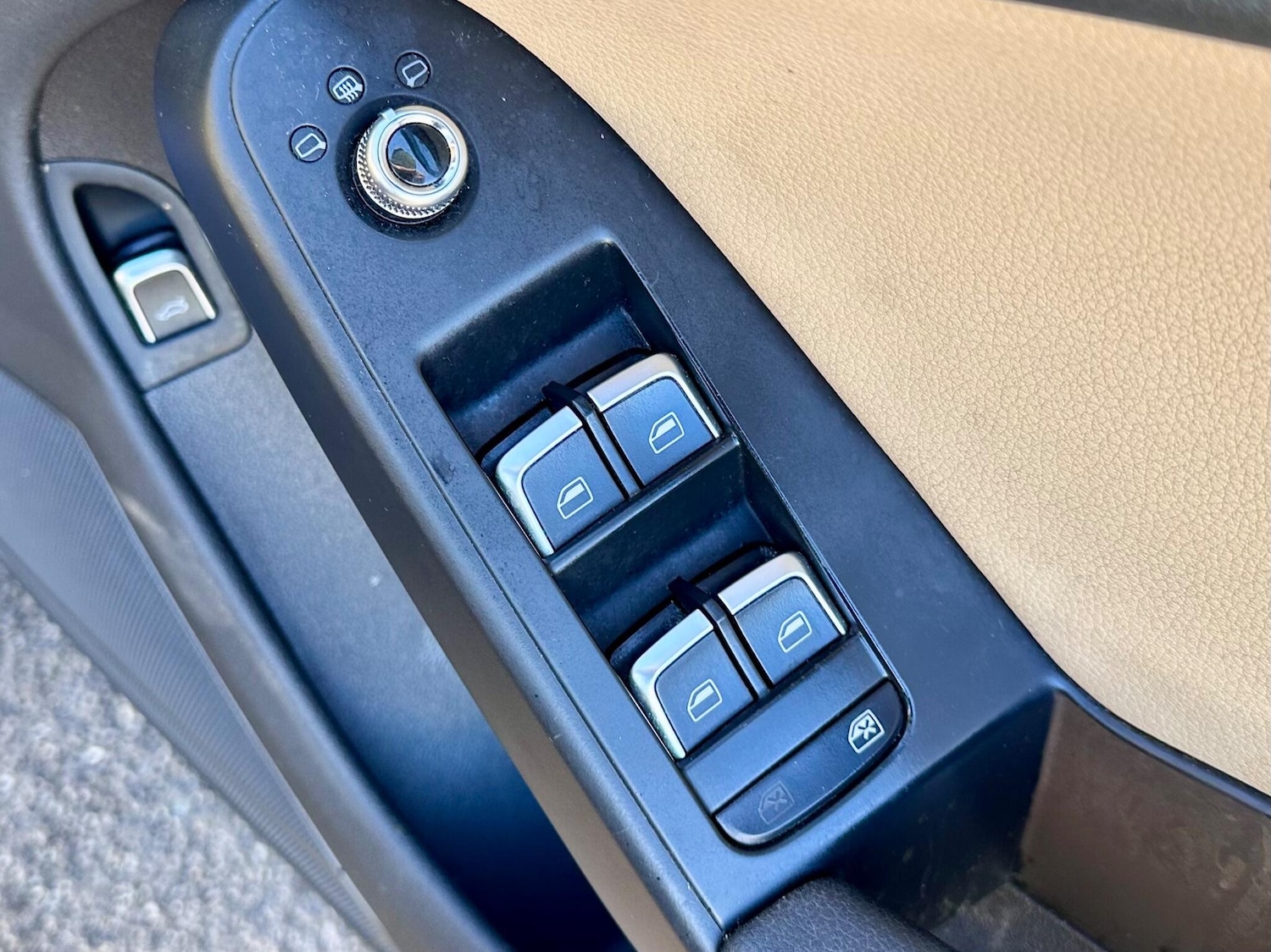 Used Audi A4 2013 for sale - 77460541: Photo 28