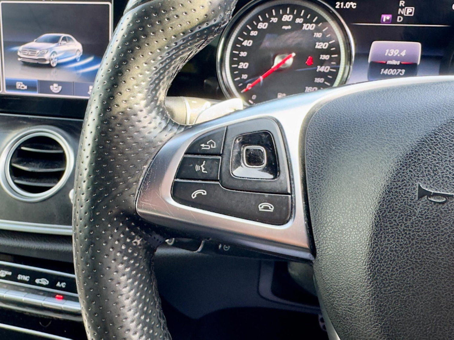 Used Mercedes-Benz E Class 2016 for sale - 75720169: Photo 40