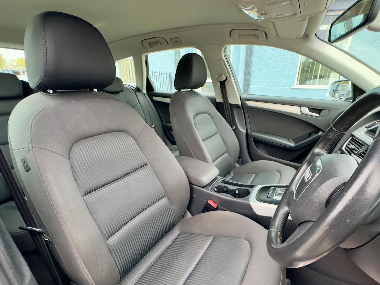 Used Audi A4 2010 for sale - 77460539: Photo 17