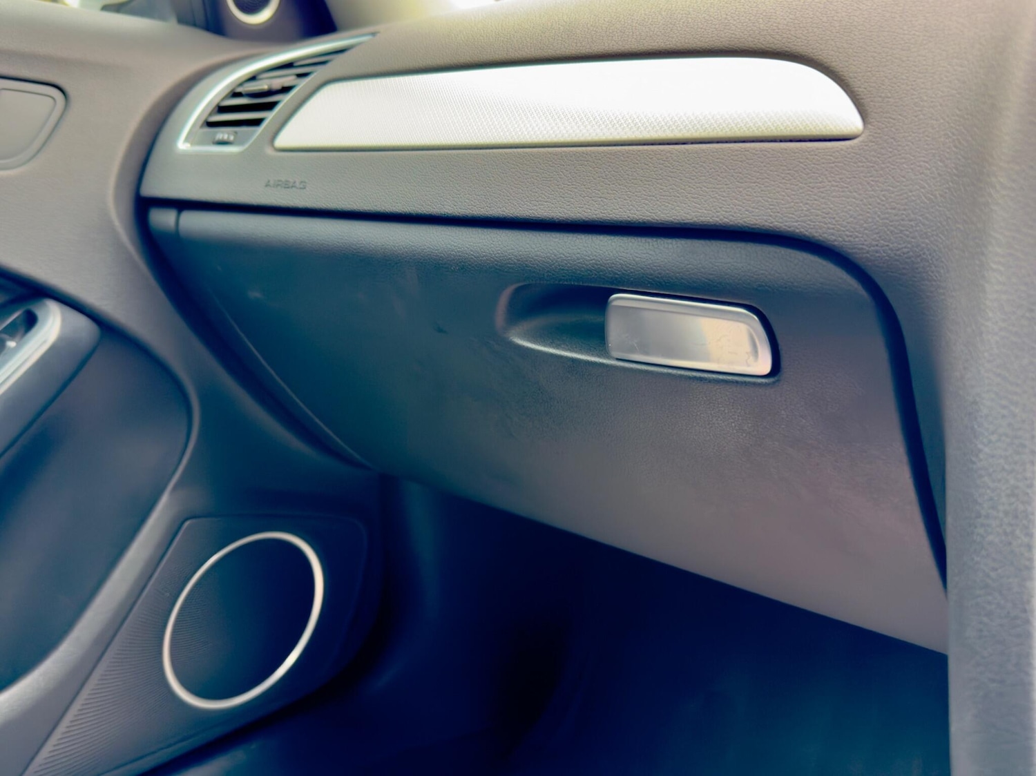 Used Audi A4 2010 for sale - 77460539: Photo 48