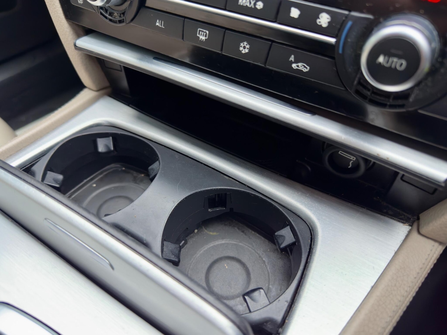 Used BMW 7 Series 2010 for sale - 77460546: Photo 51