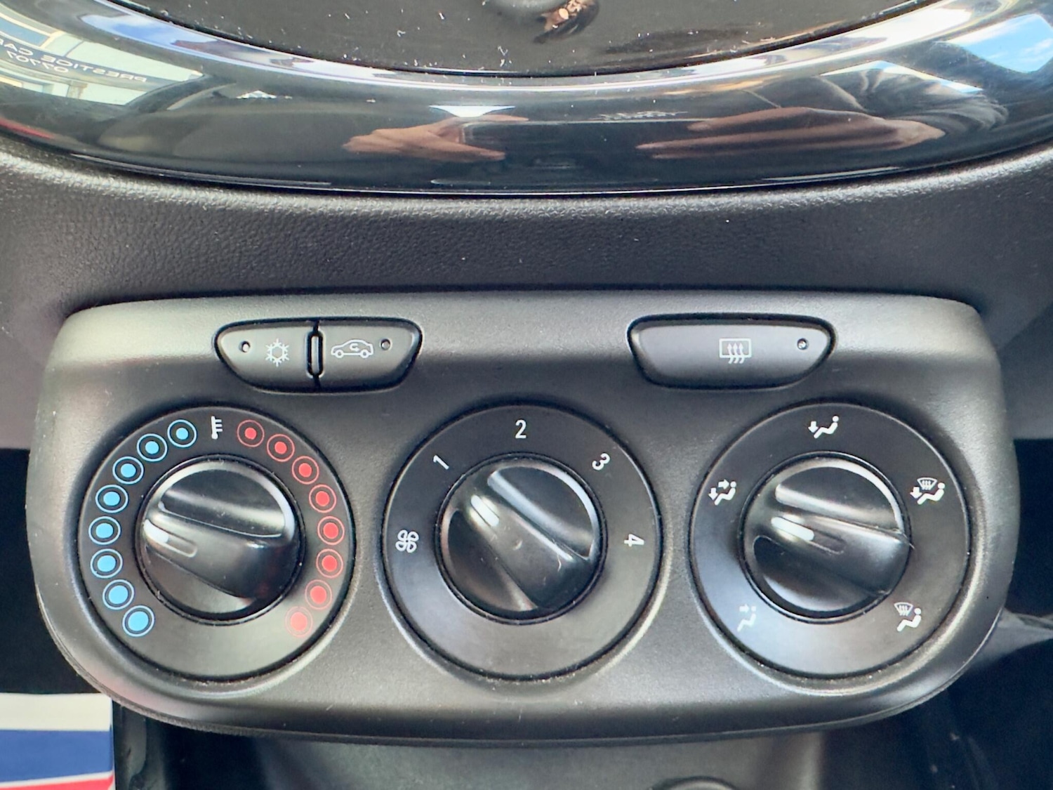 Used Vauxhall ADAM 2015 for sale - 76994298: Photo 37